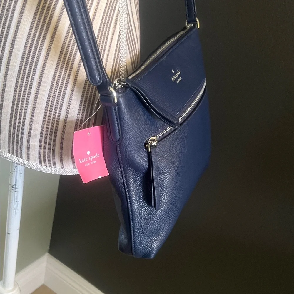 🛑 1 hour sale. NWT. Kate Spade, Blue Leather Crossbody Bag, silver tone hardware - Picture 2 of 9